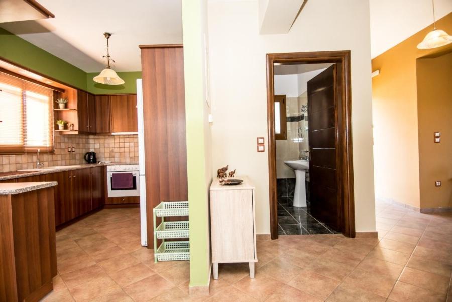 Villa Irida Afrato Luaran gambar